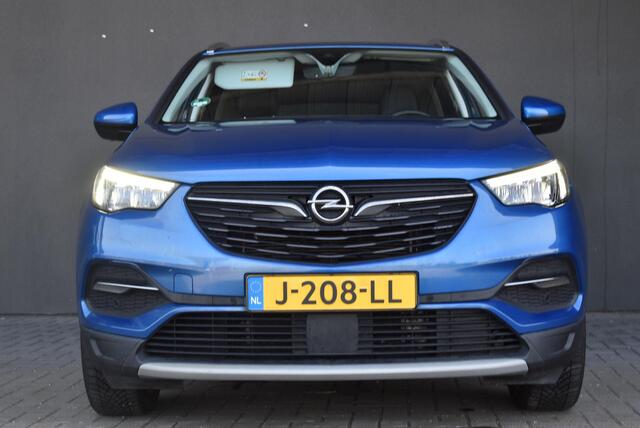 Opel Grandland X 1.6 Turbo Hybrid4 Business Executive