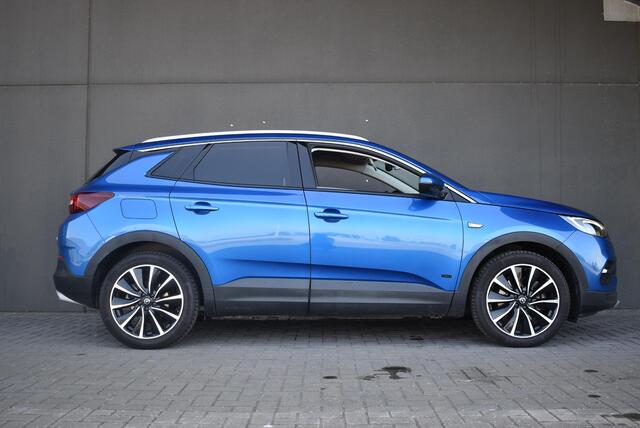 Opel Grandland X 1.6 Turbo Hybrid4 Business Executive