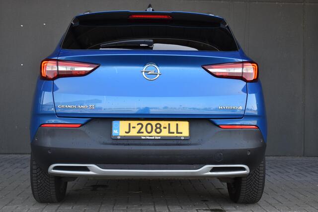 Opel Grandland X 1.6 Turbo Hybrid4 Business Executive