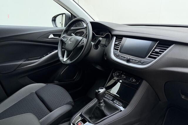 Opel Grandland X 1.2 Turbo Business Elegance 130 PK | Elektrische achterklep | AGR | Keyless | Camera | Climate control | Zwart dak | Navigatie | Carplay