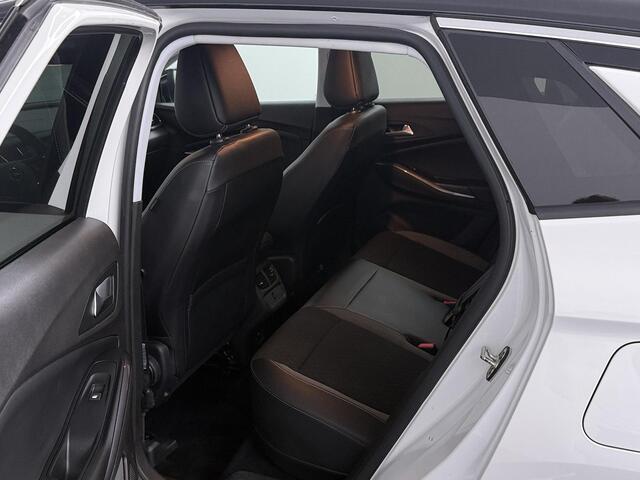 Opel Grandland X 1.6 Turbo Hybrid Elegance | Two Tone! | Trekhaak | Camera | Navigatie!