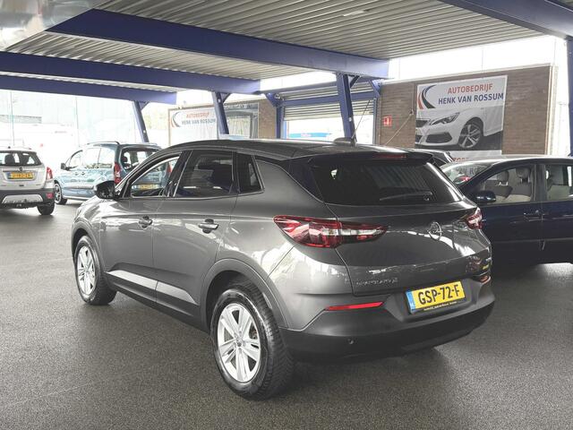 Opel Grandland X 1.2 Turbo Business Executive Automaat | Camera | PDC | Carplay | Stoelverwarming.