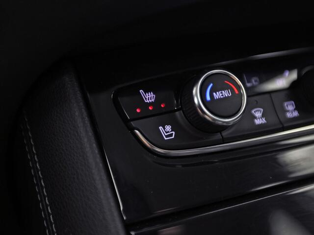 Opel Grandland X 1.2 Turbo Innovation Sport (APPLE CARPLAY, STOELKOELING/VERWARMING, MEMORY SEAT, 360 CAMERA, LEDER, GETINT GLAS, STUURWIEL VERWARMD, NIEUWE APK, NIEUWSTAAT)