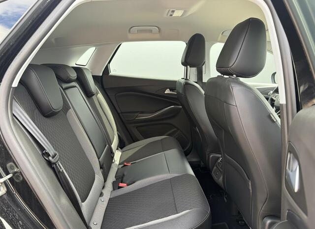 Opel Grandland X 1.6 Turbo Hybrid Business Edition
