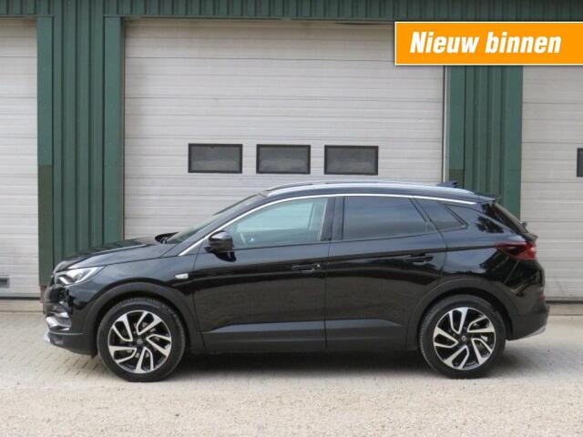 Opel Grandland X 1.2 TURBO ULTIMATE