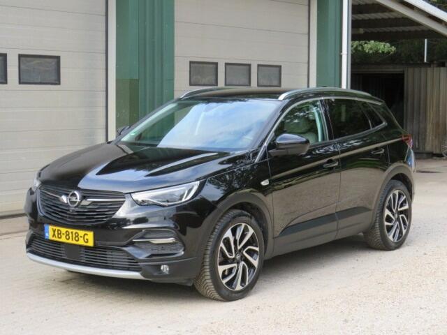 Opel Grandland X 1.2 TURBO ULTIMATE