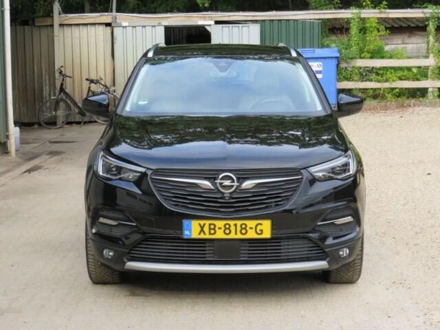 Opel Grandland X 1.2 TURBO ULTIMATE