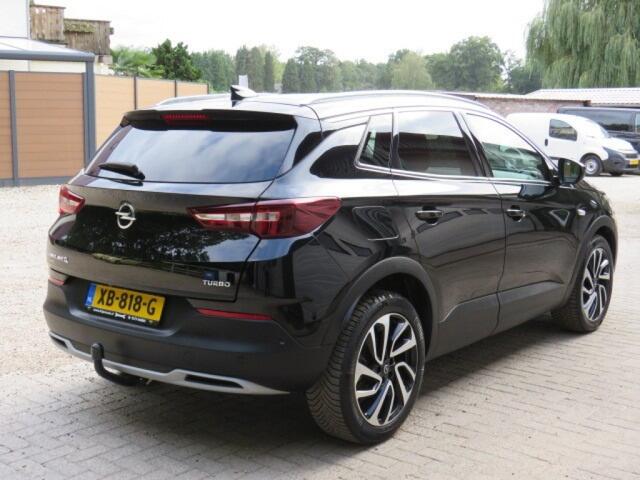 Opel Grandland X 1.2 TURBO ULTIMATE
