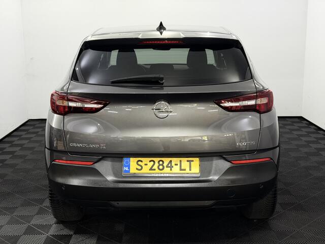 Opel Grandland X 1.2 Turbo Edition 2020 Apple carplay, Parkeersensoren, Airco, Stoelverwarming, Rijstrook correctie, A start stop, Lichtmetalen velgen, Cruise control