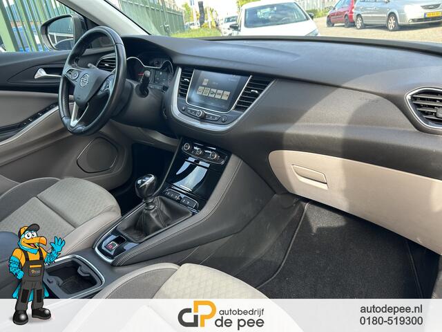 Opel Grandland X 1.2 Turbo Business Executive GARANTIE/NW.DISTRI/CARPLAY/CLIMA/CAMERA/CRUISE/NAVI/TREKHAAK rijklaarprijs!