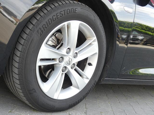 Opel INSIGNIA Grand Sport 1.5 Turbo Online Edition
