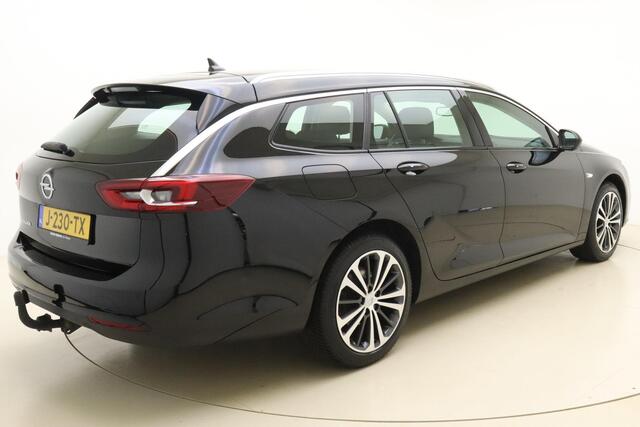 Opel INSIGNIA Sports Tourer 1.5 CDTI Business Elegance | Navigatie systeem | Apple carplay- Android auto | AGR comfort stoelen | Trekhaak | Camera achter | Climate control | Winterpakket | Verwarmd voorruit |