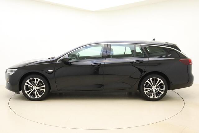 Opel INSIGNIA Sports Tourer 1.5 CDTI Business Elegance | Navigatie systeem | Apple carplay- Android auto | AGR comfort stoelen | Trekhaak | Camera achter | Climate control | Winterpakket | Verwarmd voorruit |