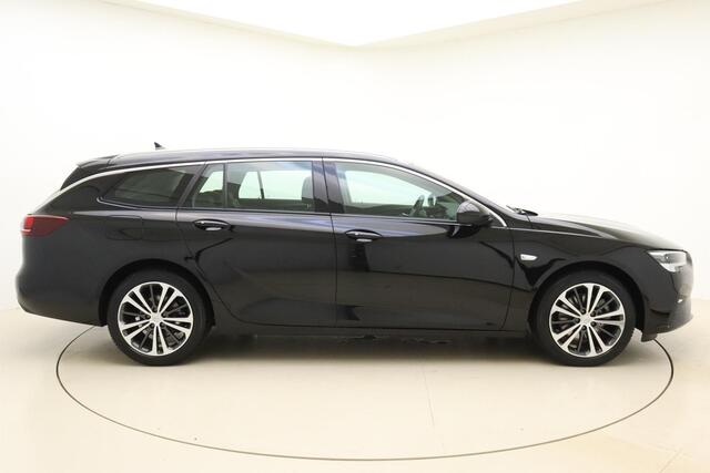 Opel INSIGNIA Sports Tourer 1.5 CDTI Business Elegance | Navigatie systeem | Apple carplay- Android auto | AGR comfort stoelen | Trekhaak | Camera achter | Climate control | Winterpakket | Verwarmd voorruit |
