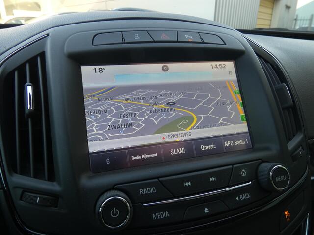 Opel INSIGNIA 1.6 T Business Executive | TREKHAAK | LEDEREN BEKLEDING | PANORAMISCH SCHUIFDAK |