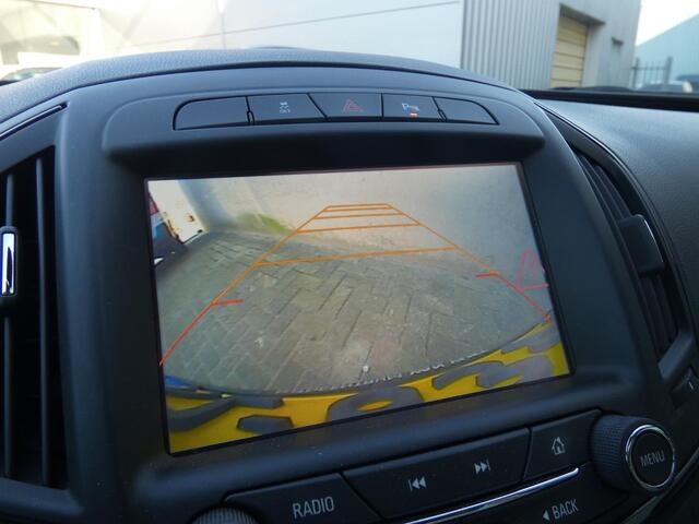 Opel INSIGNIA 1.6 T Business Executive | TREKHAAK | LEDEREN BEKLEDING | PANORAMISCH SCHUIFDAK |