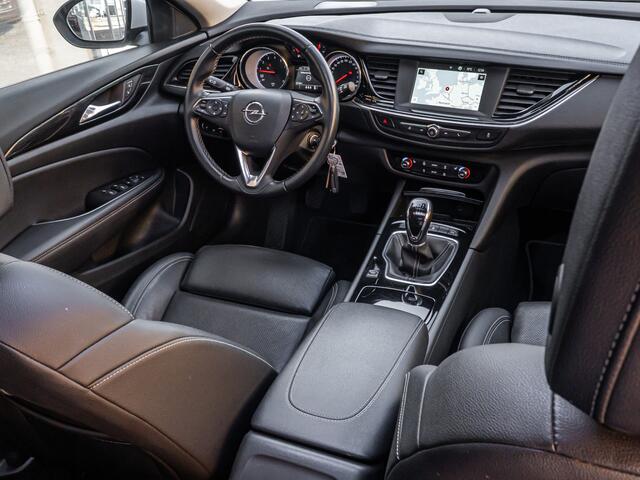 Opel INSIGNIA Sports Tourer 1.5 Turbo Business Executive OPC Line ORG NL PANO 20 INCH TREKHAAK STOELVERW LEDER PRIVACY GLASS