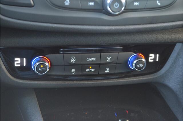 Opel INSIGNIA Sports Tourer 1.5 Turbo Business Executive Carplay | Navi | Climate | Getint glas | Cruise | Sportstoelen | NL auto