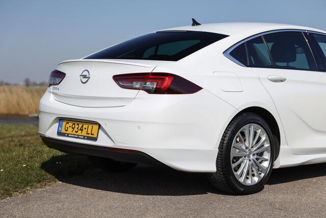 Opel INSIGNIA Grand Sport 1.5 Turbo 164 PK OPC Line ? Sportstoel ? Leder ? Carplay