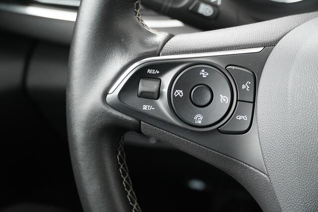 Opel INSIGNIA Sports Tourer BWJ 2021 1.5 CDTI 123 PK Business Elegance | NWE APK TREKHAAK / SPORTSTOELEN / CAMERA / CARPLAY / NAVI / CLIMA / CRUISE / HALF LEDER / KEYLESS / CAMERA / ELEK. ACHTERKLEP / DODE HOEK DETECTIE / LMV 18 INCH / LED