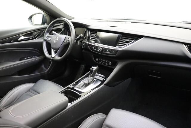 Opel INSIGNIA Sports Tourer 1.5 Turbo Innovation | Trekhaak | Panoramadak | Heads up display | Navigatie | Elektrische achterklep | Lederen bekleding