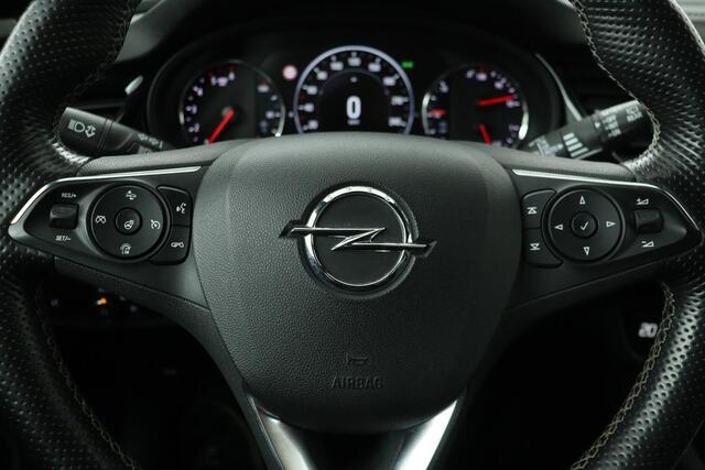 Opel INSIGNIA 1.6 CDTI Innovation | OPC Line | Leder | Stoel & stuurverwarming | Head-Up | Matrix LED | Carplay | Camera | Keyless | 20'' lichtmetalen velgen