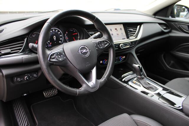 Opel INSIGNIA Grand Sport 1.5 Turbo Business Executive | Camera | Cruise control | Winter pack