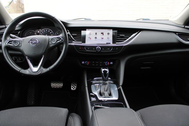 Opel INSIGNIA Grand Sport 1.5 Turbo Business Executive | Camera | Cruise control | Winter pack