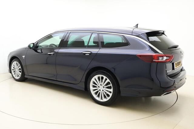 Opel INSIGNIA Sports Tourer 1.6 CDTI Business Executive | 136PK | AUTOMAAT | OPC-Line | Trekhaak | Dodehoek Detectie | Apple carplay & Android auto | AGR comfort stoelen | Elektrische Achterklep | Navigatie | Camera achter | Climate control | Winterpakket | Verwarmd vo