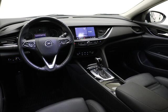 Opel INSIGNIA Sports Tourer 1.6 CDTI Business Executive | 136PK | AUTOMAAT | OPC-Line | Trekhaak | Dodehoek Detectie | Apple carplay & Android auto | AGR comfort stoelen | Elektrische Achterklep | Navigatie | Camera achter | Climate control | Winterpakket | Verwarmd vo