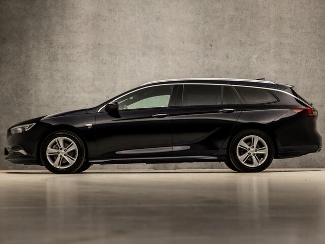 Opel INSIGNIA Sports Tourer 1.5 Turbo Sport 141Pk (APPLE CARPLAY, GROOT NAVI, CLIMATE, CAMERA, ADAPTIVE CRUISE, SPORTSTOELEN, STUURWIEL VERWARMD, GETINT GLAS, ZWART HEMEL, KEYLESS, NIEUWSTAAT)