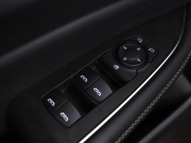 Opel INSIGNIA Sports Tourer 1.5T Automaat Bns Exe. Pano/Trekhaak/Winterp