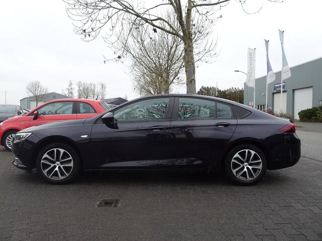 Opel INSIGNIA Grand Sport 1.5 Turbo Business+
