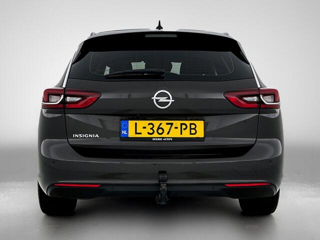 Opel INSIGNIA Sports Tourer 1.5 CDTI 123PK Business Elegance / Leder / Trekhaak / Camera / Stoel-Stuurverwarming / Xenon / Airco-ecc. / Apk 01-2027