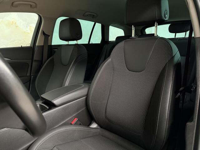 Opel INSIGNIA Sports Tourer 1.5 Turbo EcoTec Online Edition