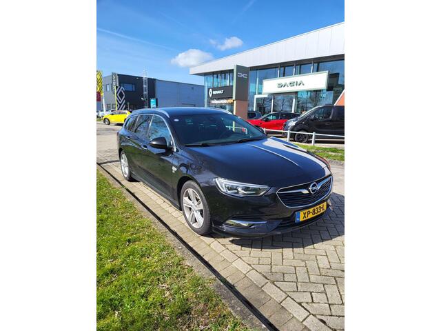 Opel INSIGNIA Sports Tourer 1.6 Turbo 200 PK Innovation Automaat | Trekhaak | Leren bekleding | 18 INCH Lichtmetalen Velgen | Camera | Navigatie