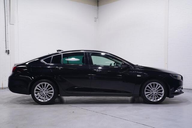 Opel INSIGNIA Grand Sport 1.5 Turbo Innovation 1e eigen. NAP 18"-lmv navigatie camera matrix-koplampen grootlicht-assist half lederen bekleding sportstoelen private-glas DAB keyless entry/start climate-controlle cruise-controlle
