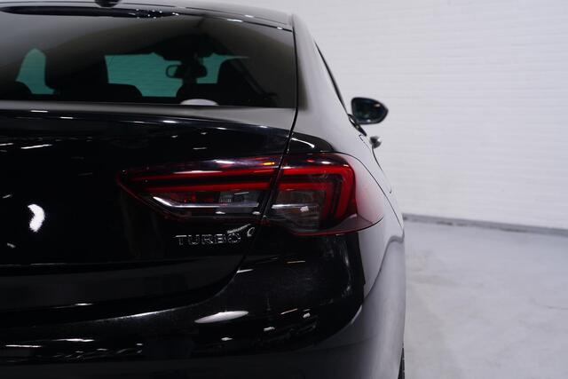 Opel INSIGNIA Grand Sport 1.5 Turbo Innovation 1e eigen. NAP 18"-lmv navigatie camera matrix-koplampen grootlicht-assist half lederen bekleding sportstoelen private-glas DAB keyless entry/start climate-controlle cruise-controlle