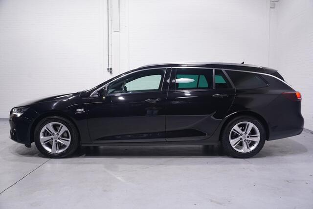 Opel INSIGNIA Sports Tourer 1.5 CDTI Edition Navi Apple Carplay stuur- en voorstoelen verwarmd Achteruitrijcamera PDC V+A LMV "17" Private Glass