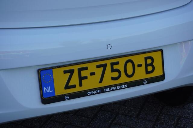 Opel KARL 1.0 Innovation / Parkeersensoren / Winterpakket / Navi / DAB+
