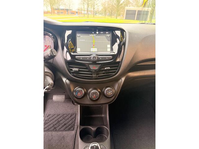 Opel KARL 1.0 Rocks Online Edition