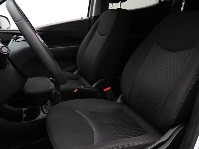 Opel KARL 74pk Rocks Online Edition Airco | Carplay | Cruise | Parksens. achter
