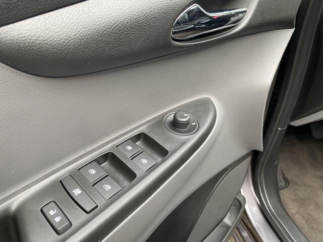 Opel KARL 1.0 ecoFLEX Innovation Automaat/ / Airco/ Cruise/ Bluetooth/ Elektrische ramen/ PDC/ LMV