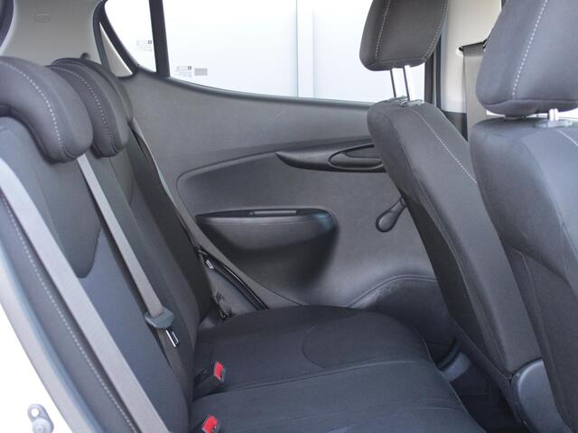 Opel KARL 1.0 ROCKS AUTOMAAT ONLINE EDITION TREKHAAK/STOELVERW./APPLE CARPLAY