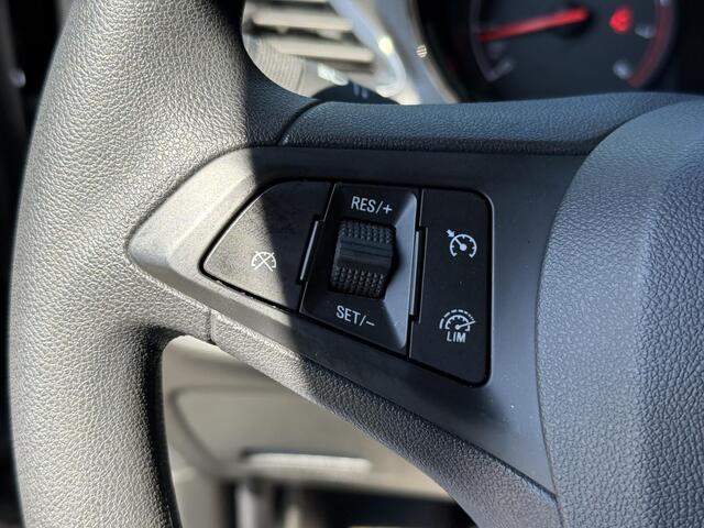 Opel KARL 1.0 Rocks Online Edition / Automaat / Navigatie / Bluetooth / Airco / 15'' LM Velgen / Parkeersensoren Achter /