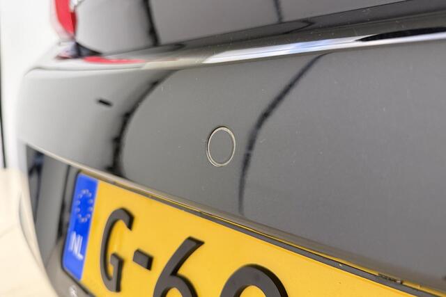 Opel KARL 1.0 ecoFLEX Innovation | Navigatie systeem | Apple carplay-Android auto | Climate control | Parkeersensor achter | Cruise-control | Stoel en stuurverwarming |