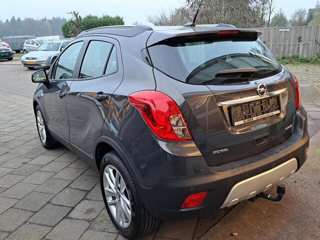 Opel MOKKA 1.4 T Edition/Navigatie/AGR-stoel/Trekhaak Navigatie/AGR-stoelen/Trekhaak