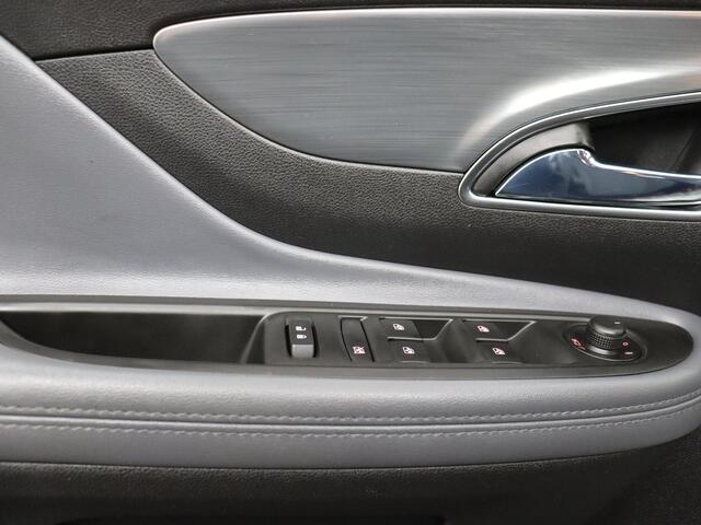 Opel MOKKA 1.4 T Innovation 4x4 trekhaak airco navi panodak Bluetooth sunroof opendak