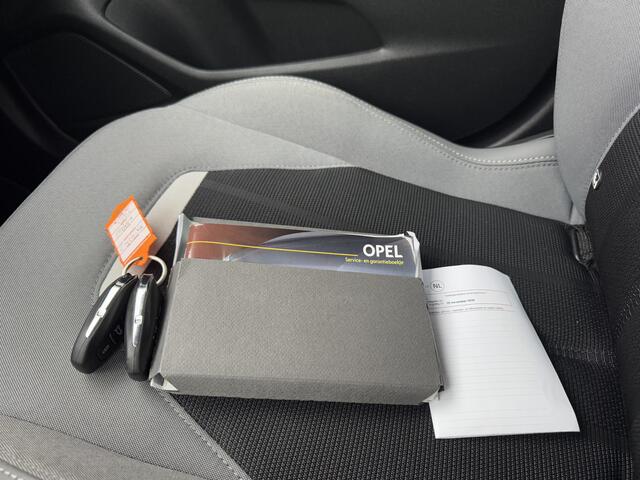 Opel MOKKA Mokka-e Elegance 50-kWh 11kw bl. | Voorstoelen Verwarmd | Achteruitrijcamera | Stuurverwarming | Rijklaar + 12 Maand BOVAG Garantie