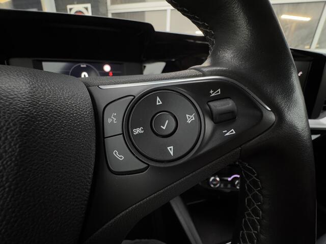 Opel MOKKA Mokka-e Elegance 50-kWh 11kw bl. | Voorstoelen Verwarmd | Achteruitrijcamera | Stuurverwarming | Rijklaar + 12 Maand BOVAG Garantie